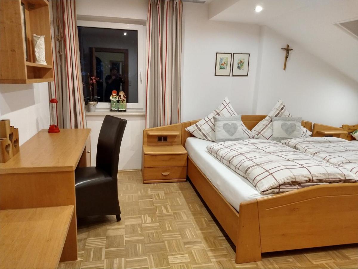 Christa Grabmeier Apartment *